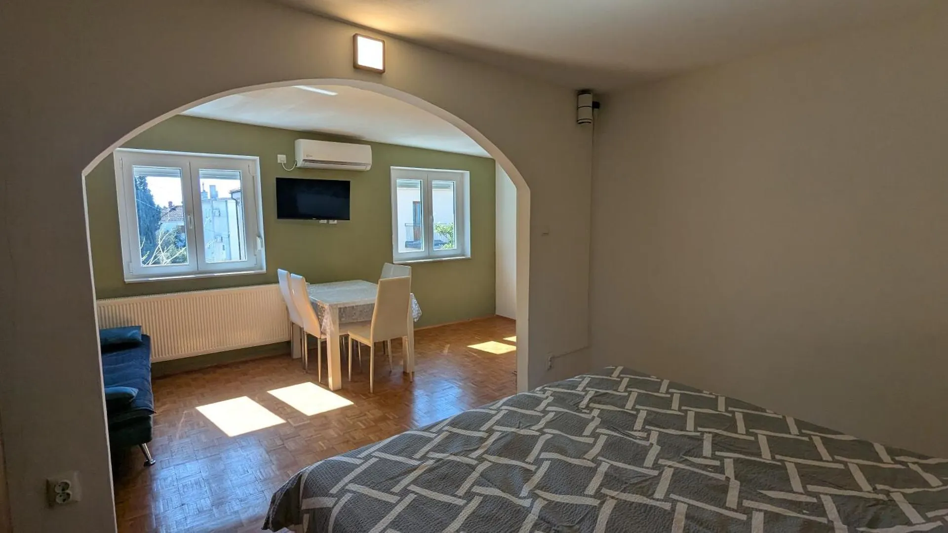 Apartments Kety - Central Heating Crikvenica